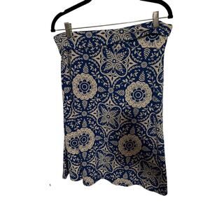 LuLaRoe Blue & White Floral Dress – Size XL – Casual, Comfortable, & Stylish